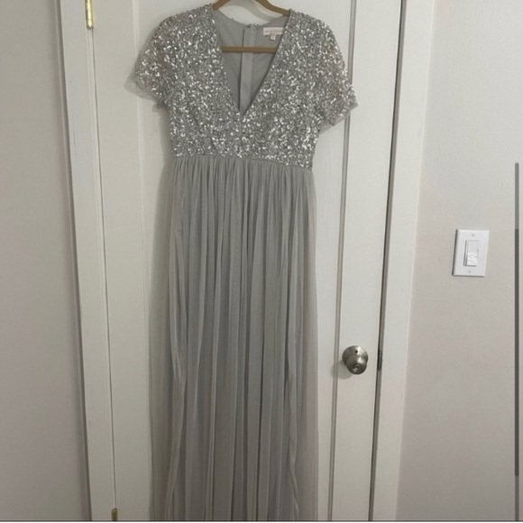 Black Tie Maternity Dress - Picture 3 of 3